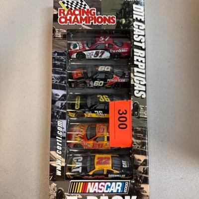 Sale Photo Thumbnail #300