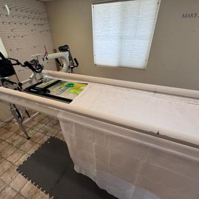 A-1 Longarm Elite Quilting Machine! Model: 923