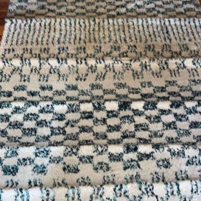Textured Area Rug with Blue and Cream Pattern
