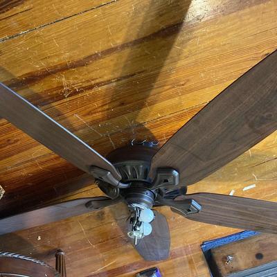 Hunter Ceiling Fan With Light Kit