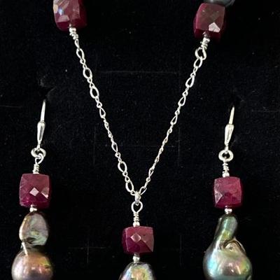 Sale Photo Thumbnail #13: Tahitian black pearl and ruby .925, $675