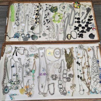 Sale Photo Thumbnail #594