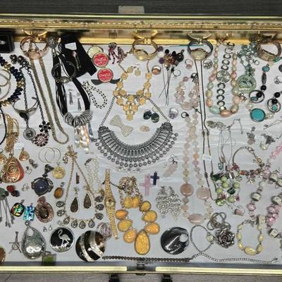 Sale Photo Thumbnail #656