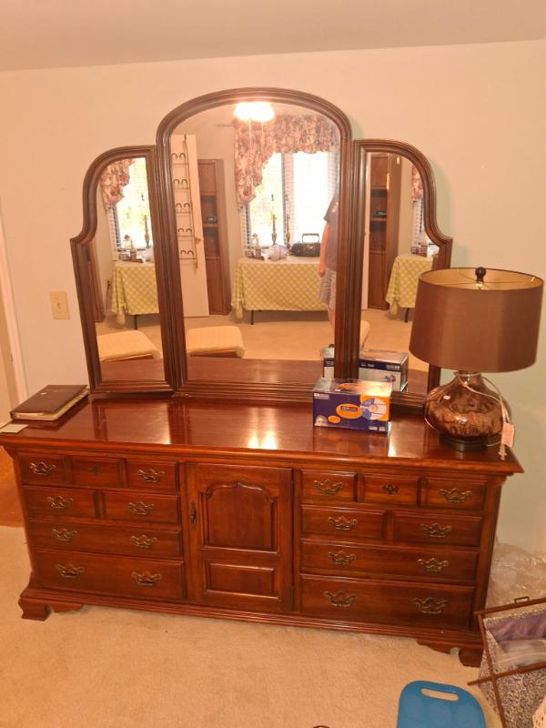 Sale Photo Thumbnail #46