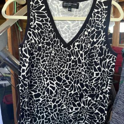 Sale Photo Thumbnail #902