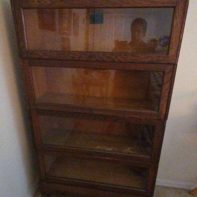Camden Cabinet Co. Hale' System Book Case "No. 20 Plain Oak." 34"×10"×62" 