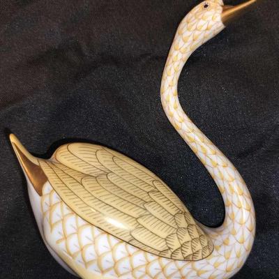 Herend 5193 Hand Painted Ceramic Swan Figure