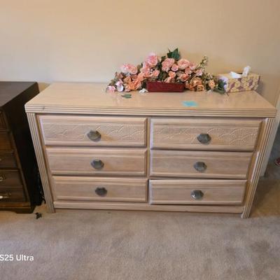 Sale Photo Thumbnail #40