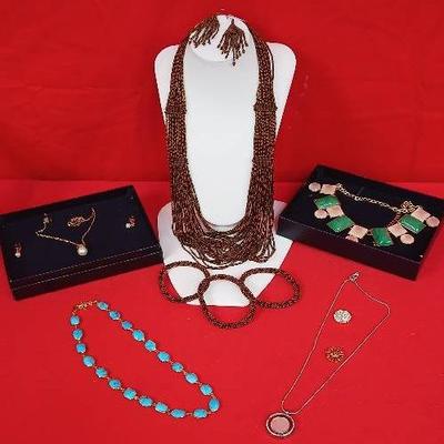 Vintage Costume  Jewelry 
