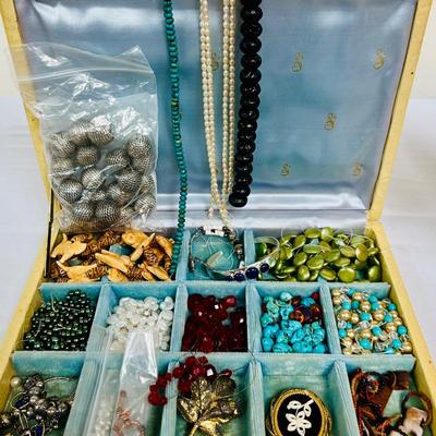 Jewelry Box of Crafting / Jewelry Making / Repairing 