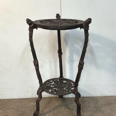 Oakland Living Frog Outdoor Plant Stand