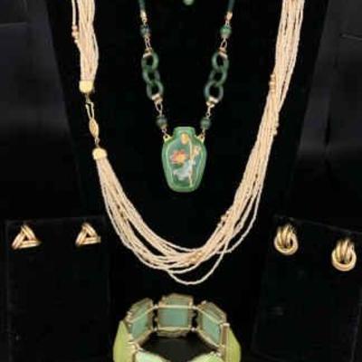 Ct230 zen costume jewelry