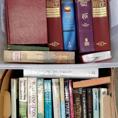 Bo379 mystery book box lot