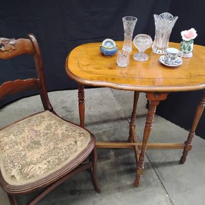 Bo303 vintage chair and table