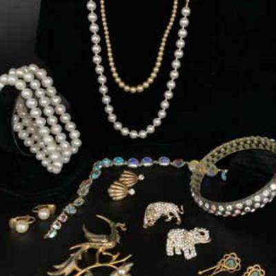 Bo366 eclectic costume jewelry
