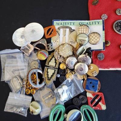 Bo437 vintage buttons buckles, cuff links mystery lot