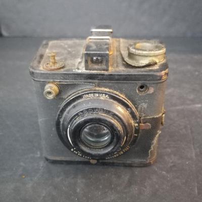 Vintage 1935-1942 Kodak Brownie Flash Six-20 (950) Camera