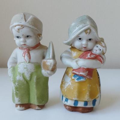 Antique dutch figurines