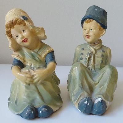 Chalkware pair dutch boy and girl
