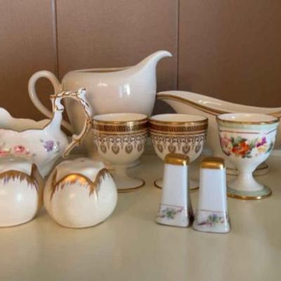 White and gold colored china acessories
