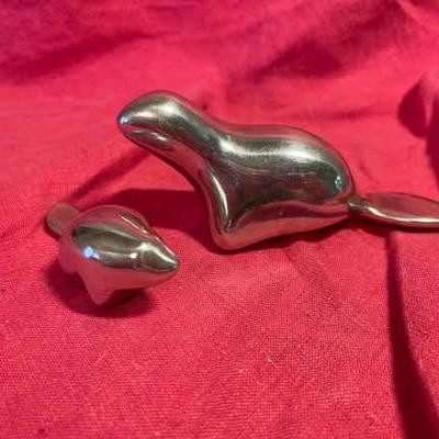 Handcrafted beavers