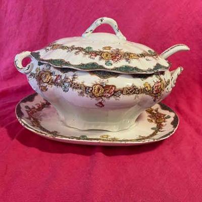 Strattforshire tvol serving set see description