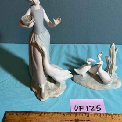 Swan scene figurines
