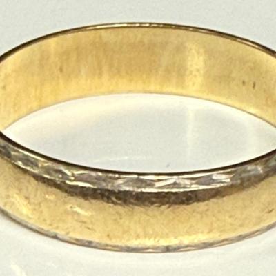 14k Art Carved Band