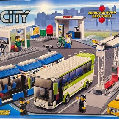 LEGO City Public Transport Station (8404)