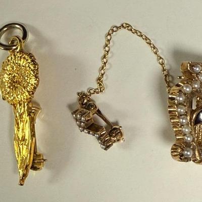 USA FRATERNITY PIN ALPHA CHI OMEGA. MADE IN GOLD