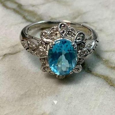 10K White Gold Topaz Ring - Size 7 