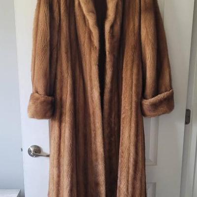 Rosendorf/Evans Fur Coat Size 12