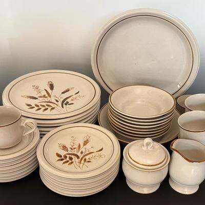 Stone Harvest By Mikasa, Some In The Wheat Field Pattern (42 Pieces)
