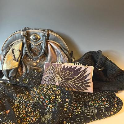 Embellished Handbags (4) with Retro Style Beaded Clutch