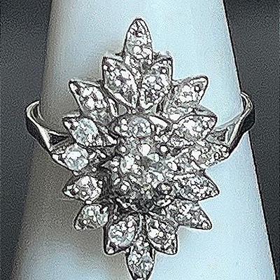 14K White Gold 20 Diamond Cocktail Ring