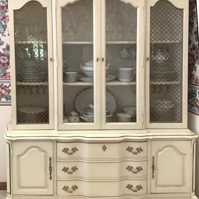 Bassett French Provincial Style China Cabinet With Drawers And Undercabinets
