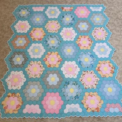 Vintage Handmade Quilt, Pastel Grandma’s Flower Garden Pattern