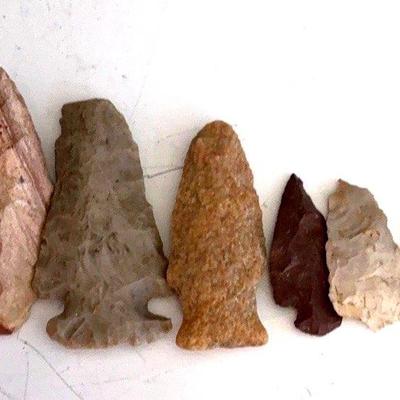 8 Piece Collection Arrowheads Artifact