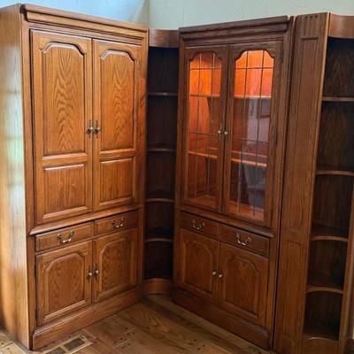 Larger Corner Cabinet By Hooker Furniture (4 Pieces) With Lighted Curio & Leaded Glass Doors