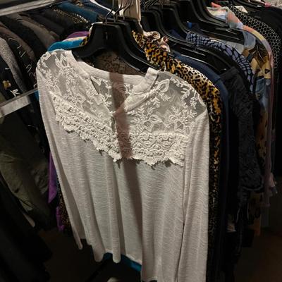 Sale Photo Thumbnail #159