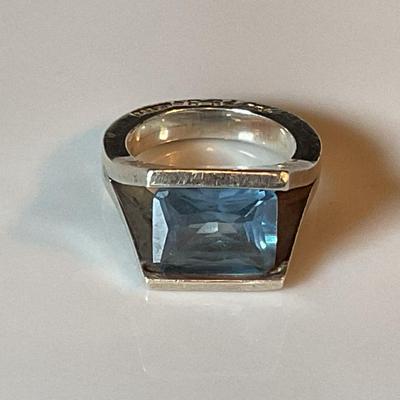 950 Sterling Silver Ring With Blue Stone 
