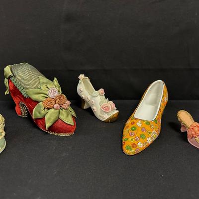 Tiny Shoe Collection 
