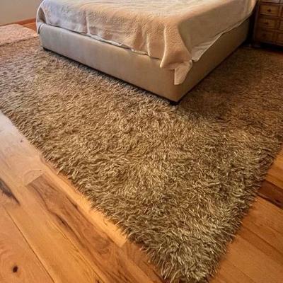 Sierra Collection 100% wool Rug (Large 8' x 11')
