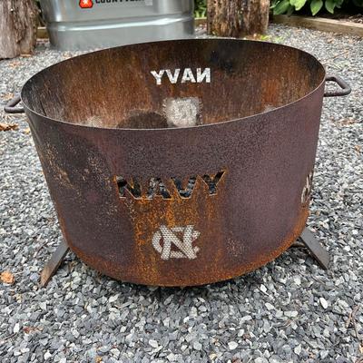 UNC / Navy Iron Fire pit - Has Two Handles