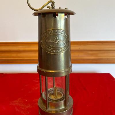 Weems & Plath Brass Yacht Lamp No. 29617