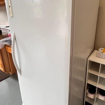 Frigidaire FFU14F5HWN Freezer 