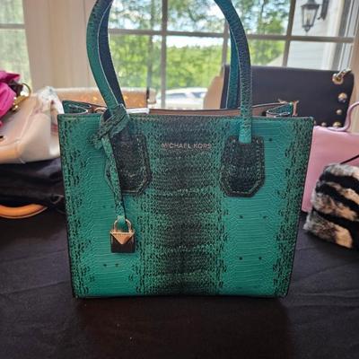 Sale Photo Thumbnail #146