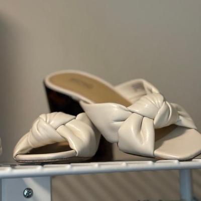 Sale Photo Thumbnail #528