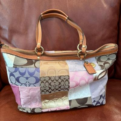 Sale Photo Thumbnail #442