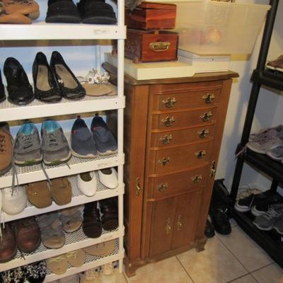 Sale Photo Thumbnail #225